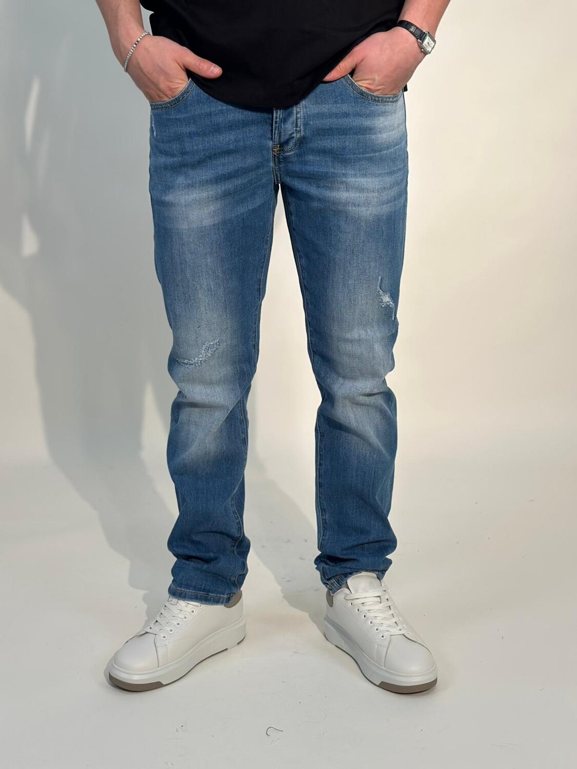 011443.DEN_1.jpg