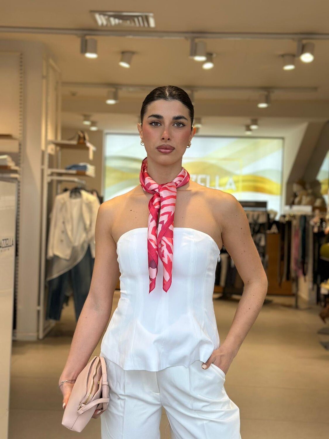 011561.BIA_2.jpg