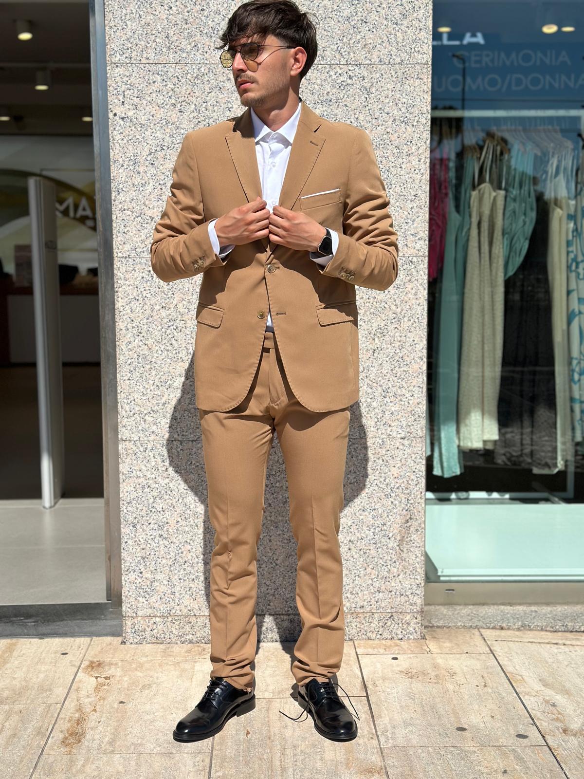 ABITO UOMO