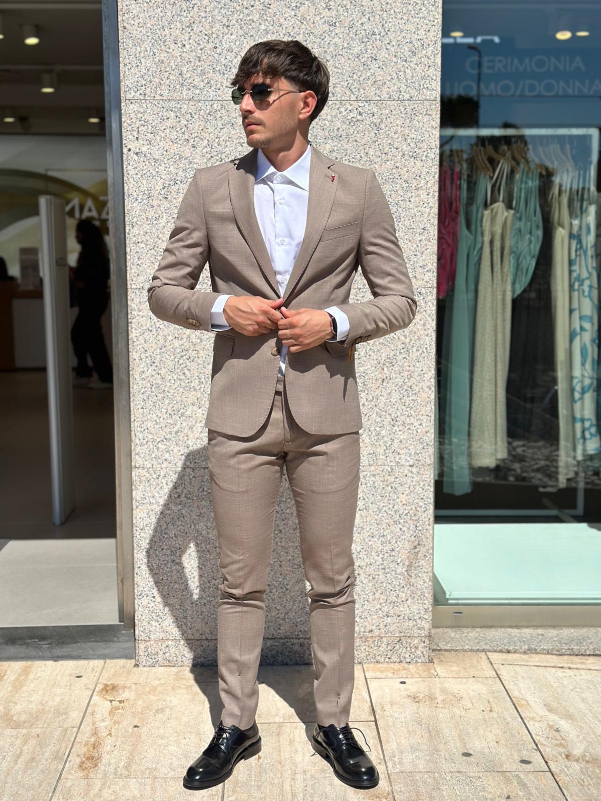 ABITO UOMO