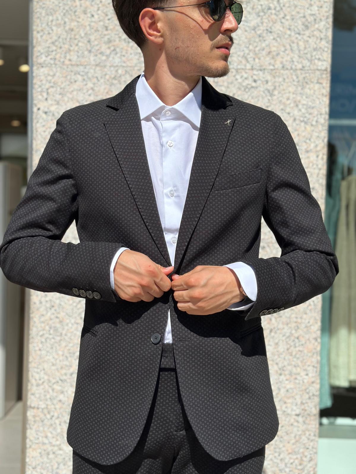 ABITO UOMO
