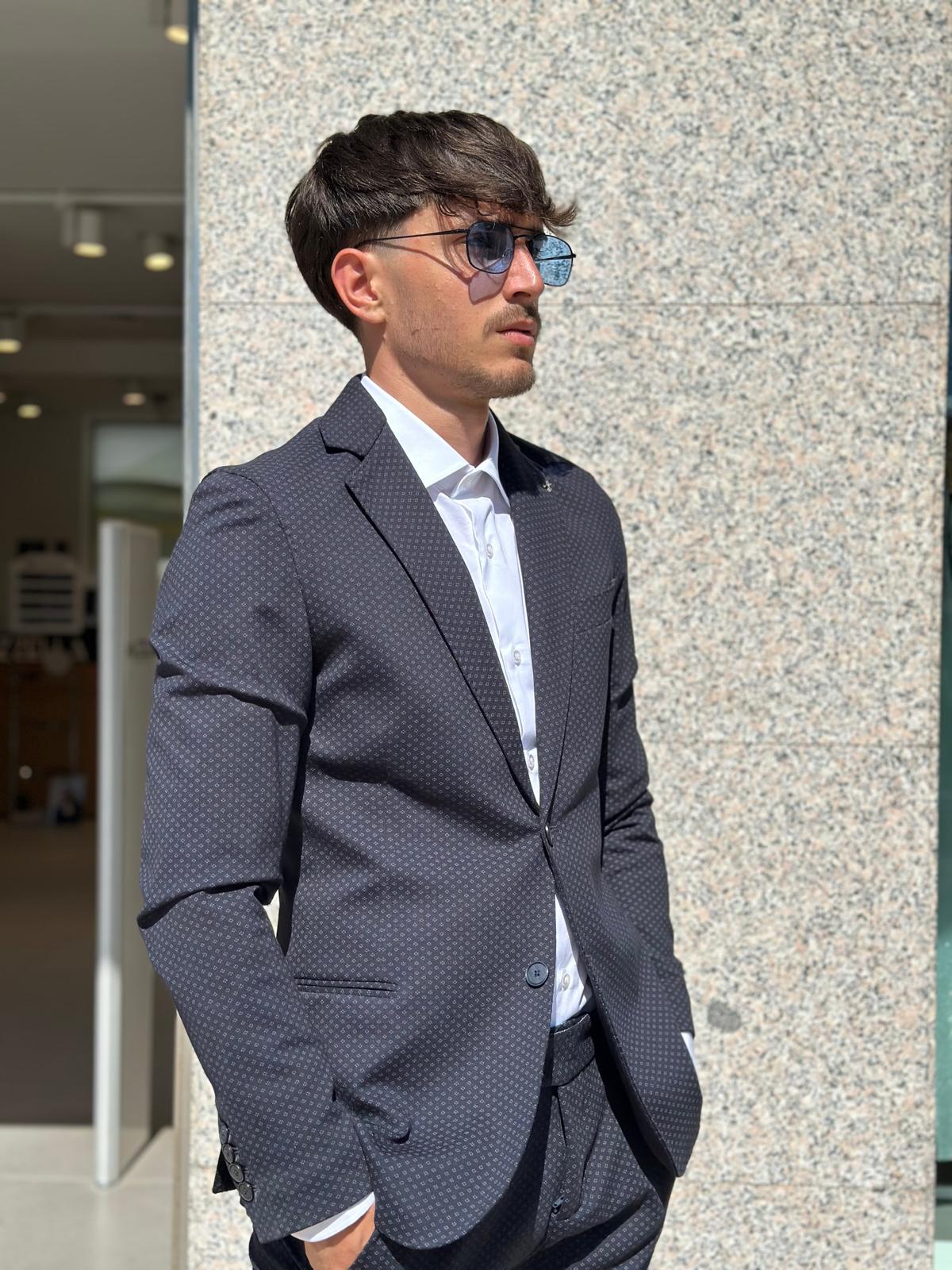 ABITO UOMO