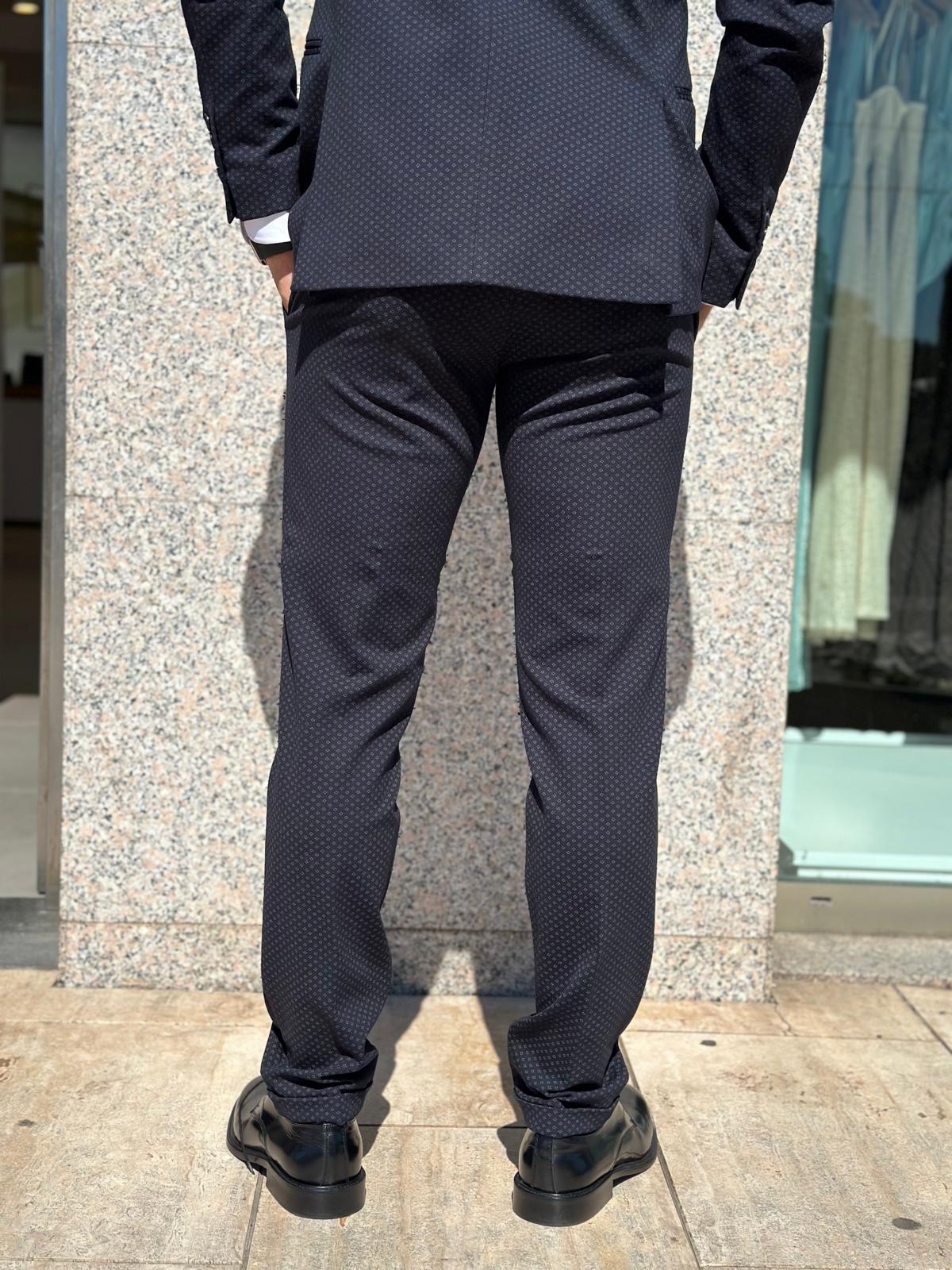 ABITO UOMO