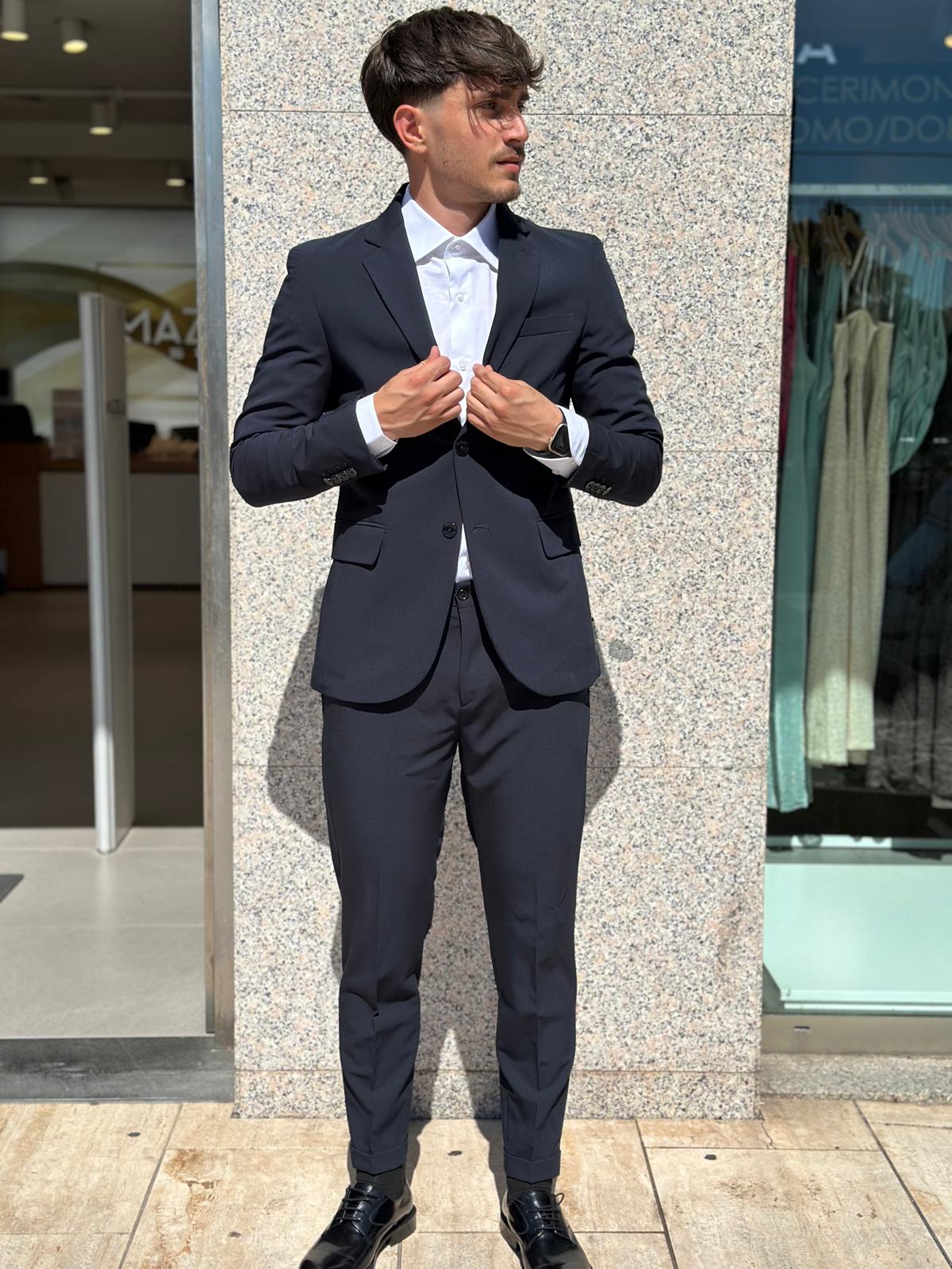 ABITO UOMO