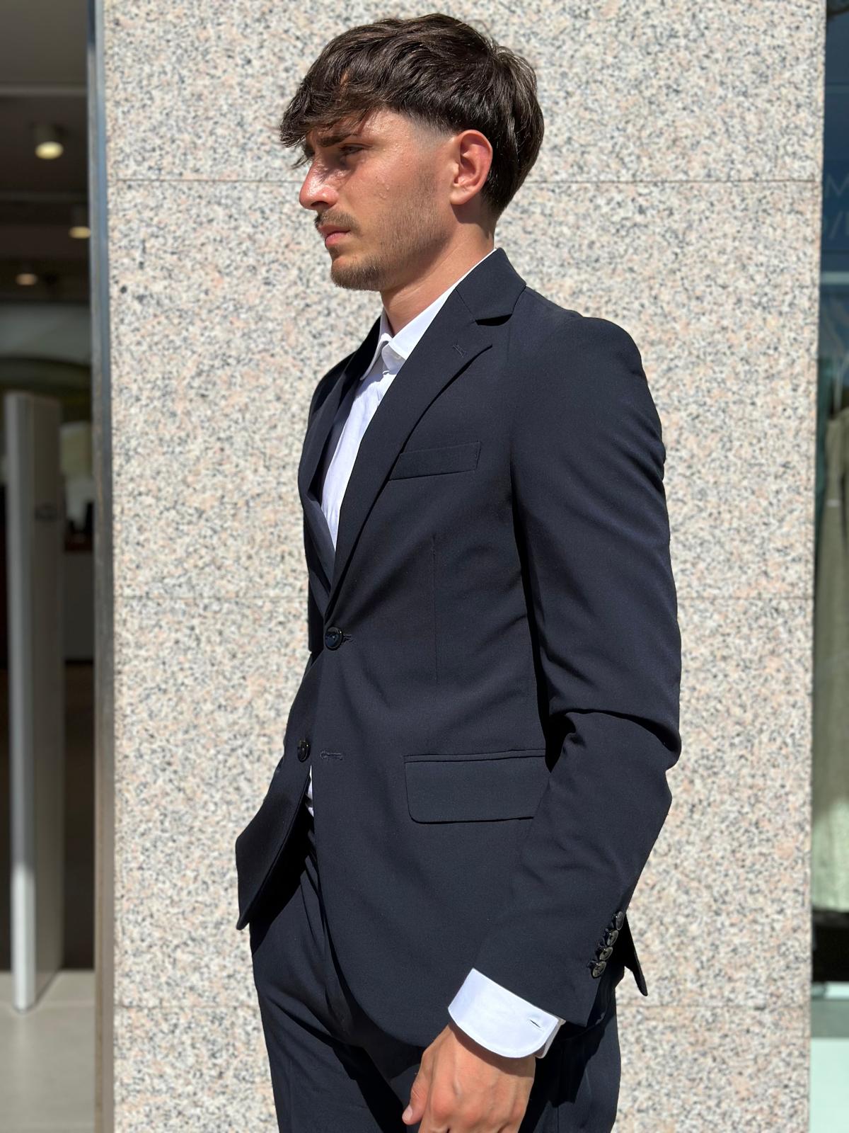 ABITO UOMO
