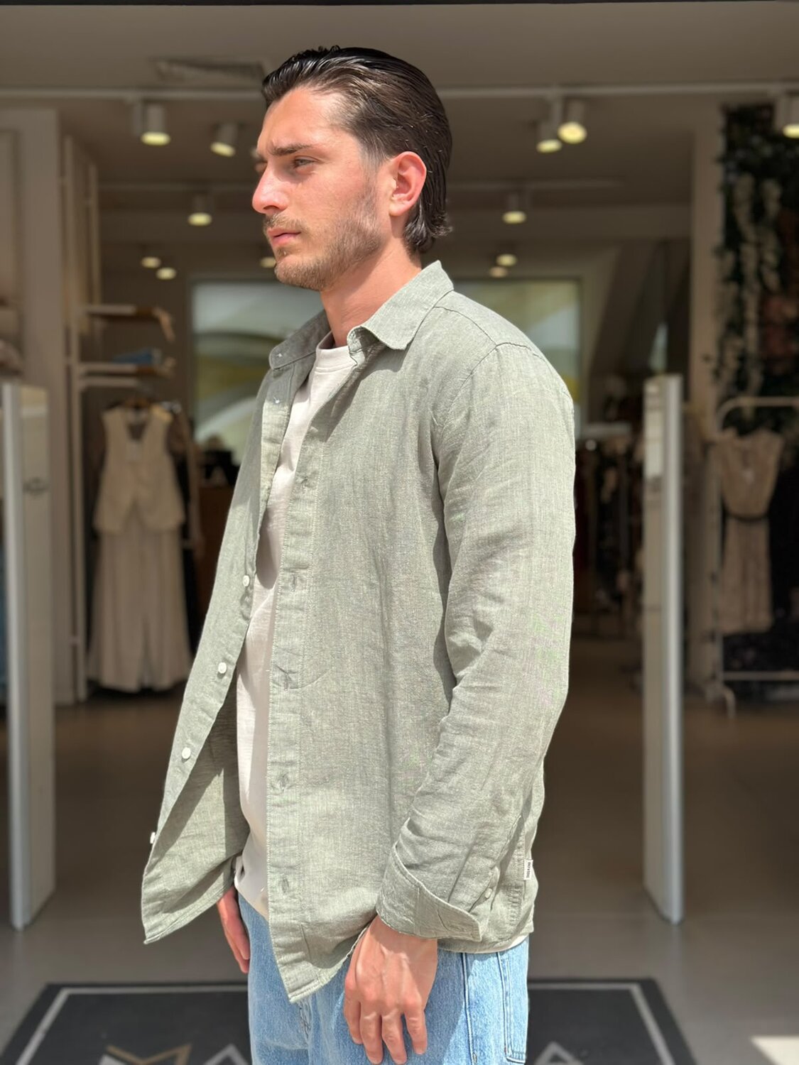 011849.VEC_2.jpg